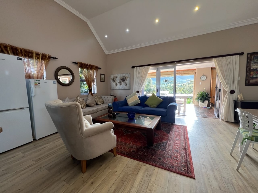 3 Bedroom Property for Sale in Crossways Farm Village Eastern Cape